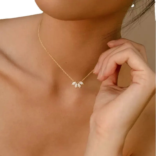 Fashionable S925 Sterling Silver Necklace For Women December Birthstone Personalized Clavicle Chain Geometric Pattern Jewelry