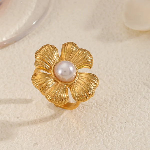 18K Gold Plated Pearl Flower Copper Casual Novelty Design Simple Style Inlaid Ring