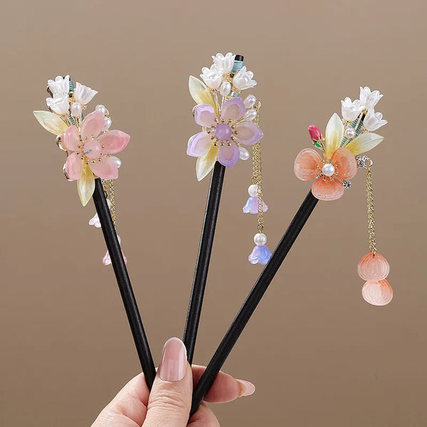 Retro Wooden Hair Sticks for Women with Purple Flowers, Perfect for Autumn Hair Accessories