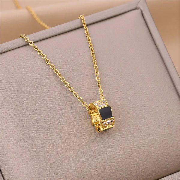 Wholesale Jewelry Elegant Animal Skeleton Titanium Steel Artificial Diamond Shell Plating Inlay Pendant Necklace