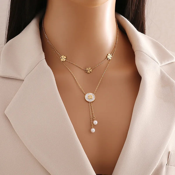 Wholesale Commute Heart Shape Flower 304 Stainless Steel Copper Plating 18K Gold Plated Pendant Necklace