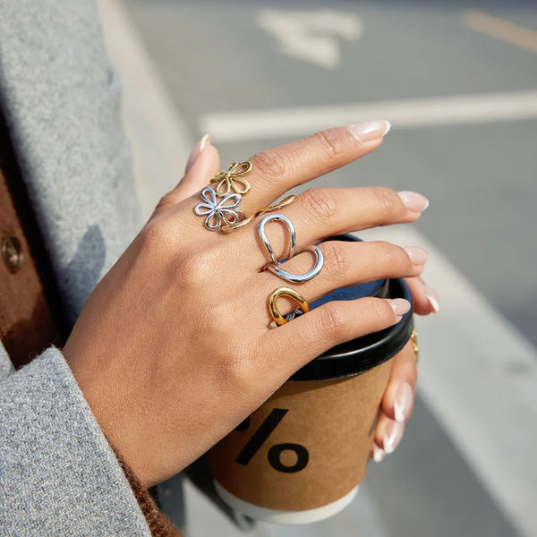 Women's Minimalist Style 18K Gold 304 Stainless Steel Gold and Silver Color Block Wave Irregular Hollow Open Ring Combination Geometric Asymmetric Vacuum Plating Ring for Women Valentine's Day