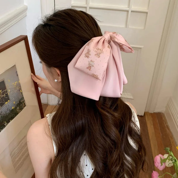 Cute Bear Hair Claw for Women in Natural Pink, Perfect Hair Accessory for Spring
