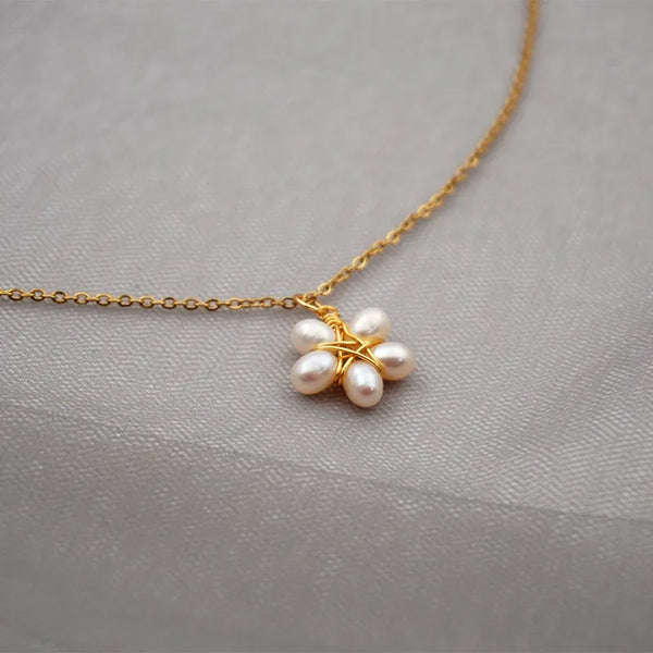 Artificial Titanium Steel Necklace for Women Freshwater Pearl Collarbone Chain Star Design Pendant Simple Wedding Jewelry