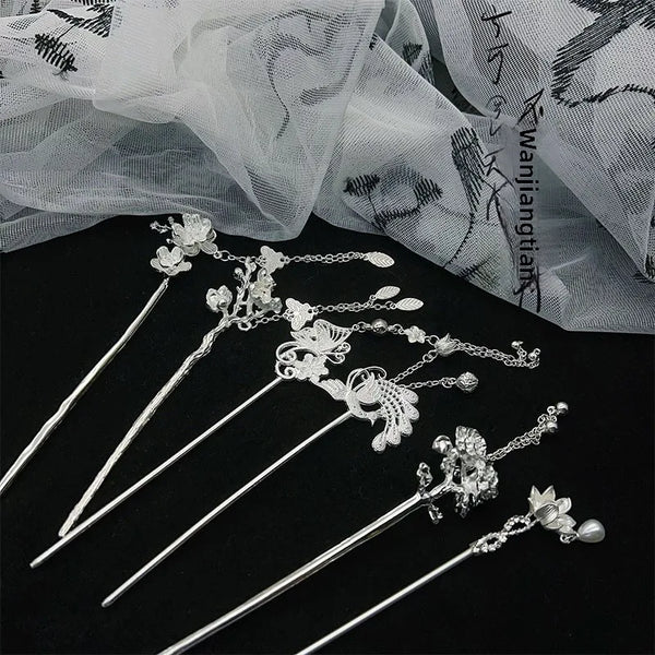 Chinoiserie Alloy Hair Sticks with Elegant Flowers Design in Silver