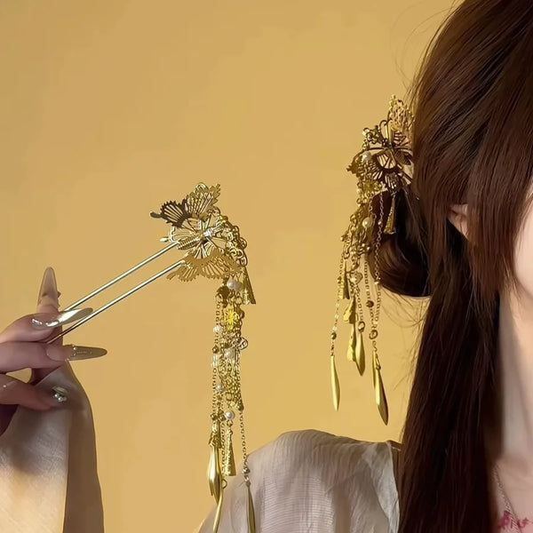 Vintage Style Butterfly Hair Sticks Made of Alloy, Elegant Hair Accessories for Classic Looks