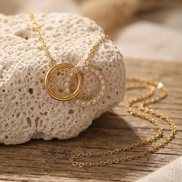Circle Necklace for Women in 304 Stainless Steel with 18K Real Gold Plated PVD Coating and Rhinestone Inlay, Featuring Cable Chain
