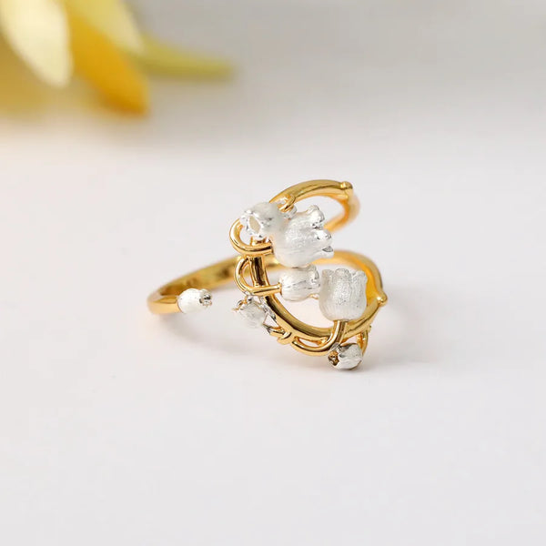 Flower Pattern Alloy Ring for Women in Golden Color, 1 Piece