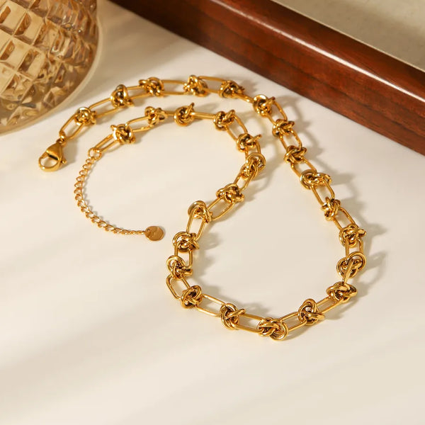 18K Gold Stainless Steel Knotted Chain Jewelry Niche Design Light Luxury Necklace Titanium Steel Collarbone Chain  Jewelry