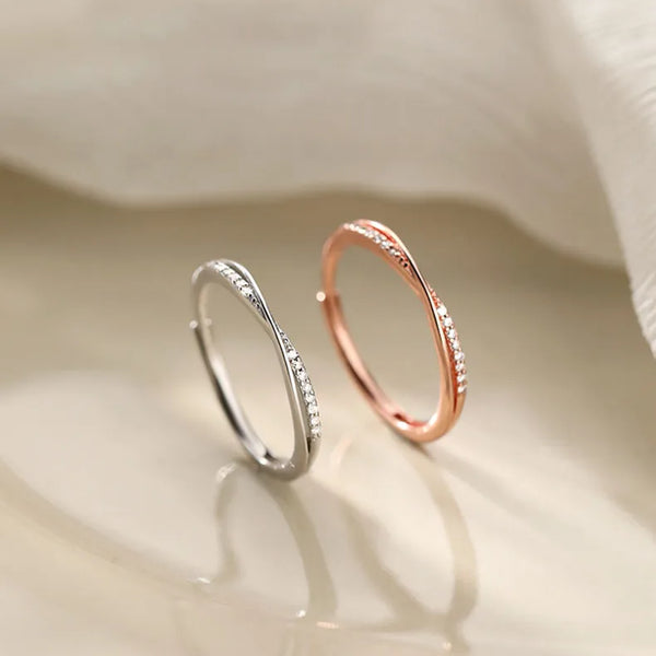 Simple Style Lines Ring for Women in Copper with Electroplated Gold Plating Process
