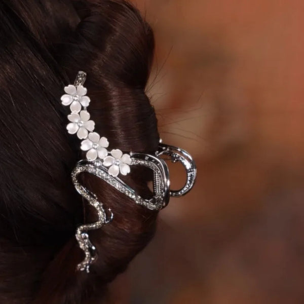 Bohemian Flowers Hairpin in Zinc Alloy, Stylish Hair Accessories for a Natural Look