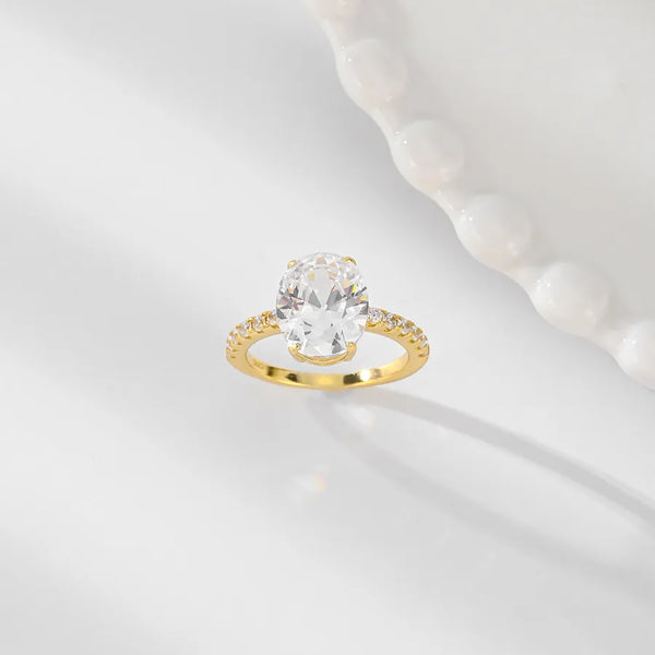 Oval Ring For Women in 925 Sterling Silver with 18K Real Gold Plated Coating 0.01µm Featuring Zircon Inlay