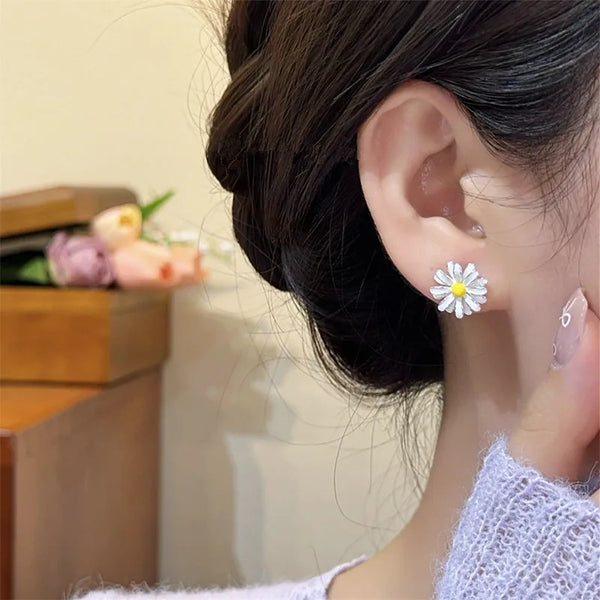 Daisy Earrings S925 Silver Needle Women's Flower Fashionable Bohemian Style Summer New Arrival Sweet Craftsmanship Ear Jewelry