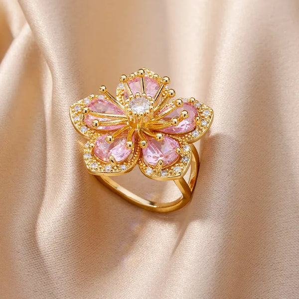 Three-dimensional Flowers Ring For Women in Copper with 18K Real Gold Plated PVD Coating and 0.03µm Thickness Featuring Zircon Inlay