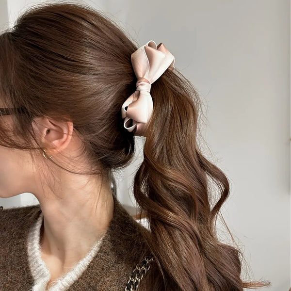 Bow Tie Hairpin for Women in Ombre, Made with Soft Cloth Material
