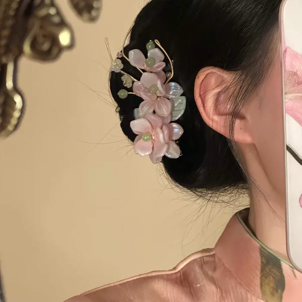 Sweet Flowers Hairpin made of Alloy, Elegant Hair Accessories for a Charming Look