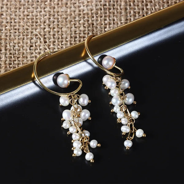 Simple Style Unisex Natural Pearl Hoop Earrings with Grape Pattern in Copper Featuring Tassel Design