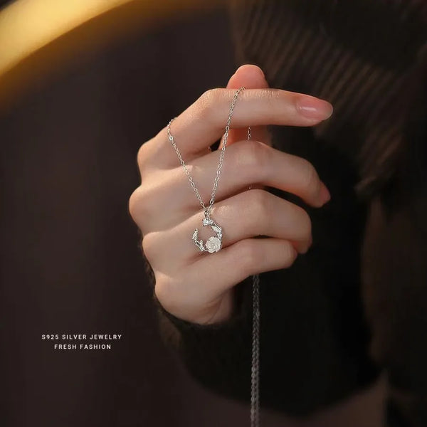 Elegant Fairy Style Floral Ring Necklace Women S925 Pure Silver Enchanted Rose Flower Moonbone Lockbone Chain Versatile Jewelry