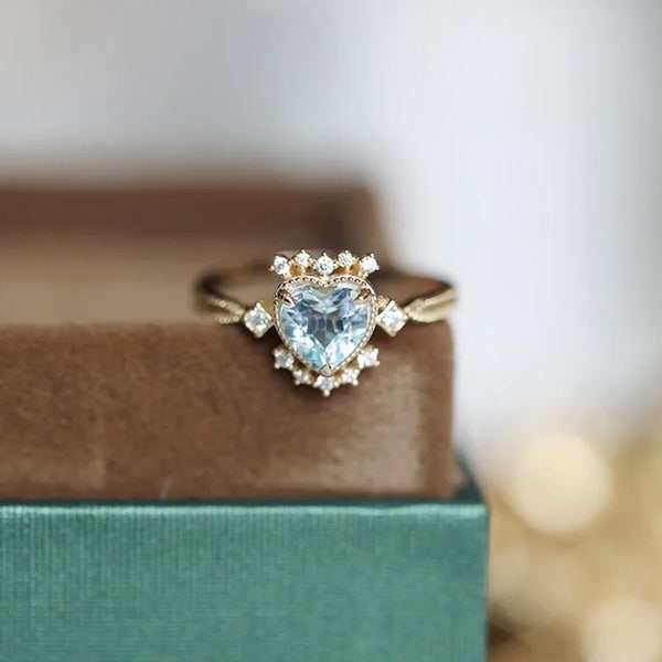 Brooklyn Winter Pure and Beautiful Girl Heart Natural Sky Blue Topaz Heart Luxury Versatile Ring