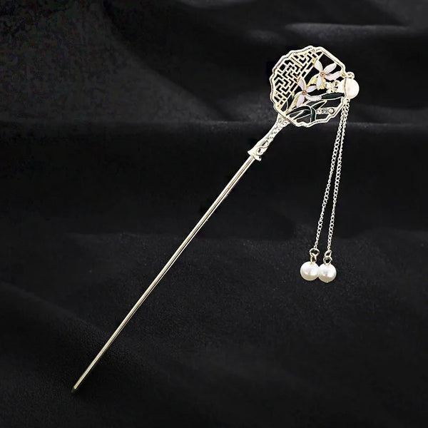 Retro Pearl Hair Sticks for Women in Golden Metal, Elegant Hair Accessories Perfect for Summer