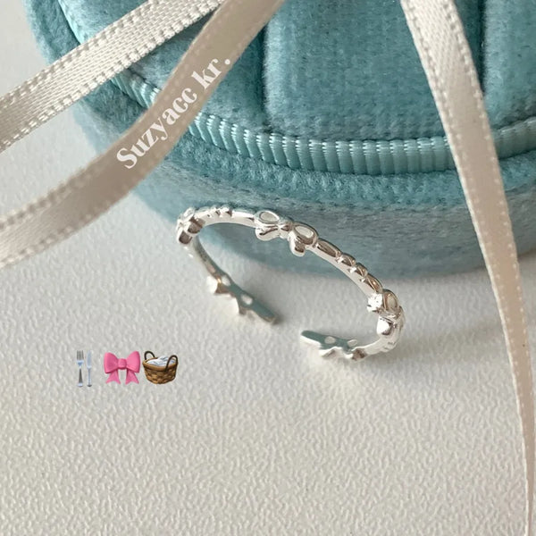 Bow Tie Open Ring for Women in 925 Sterling Silver with Electroplated Gold Plating