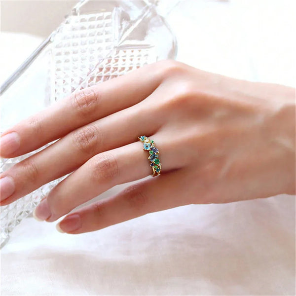 Geometric Claw Setting Ring in Copper with KC Golden Plated Water Plating and 0.03µm Thickness Featuring Zircon Inlay