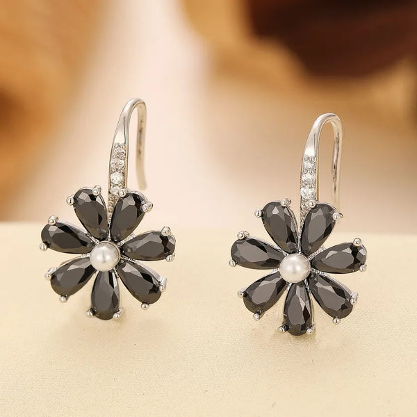 Retro French Style Fashionable Pearl Flower Earrings Women's High-End Feelings Zircon Stones Black And White Elegant Design