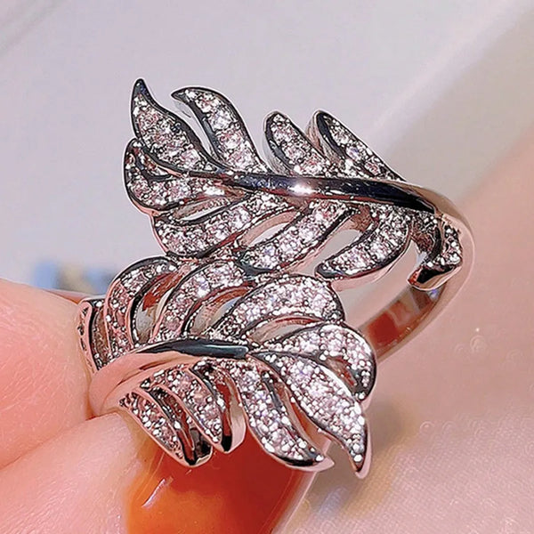 Women’s Leaf Pattern Copper Ring with Claw Setting, White K Water Plated and Zircon Inlay