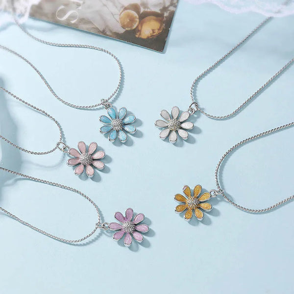 Sweet Colorful Oil Drop Daisy Pendant Necklace Niche Design Flower Petal Layered Collarbone Chain Necklace Water Plated 18K Real Gold