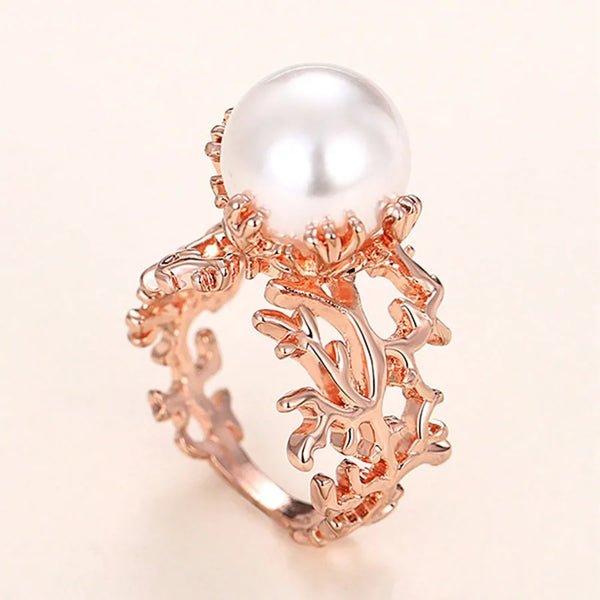 Three-dimensional Geometric Rings for Women in Copper with KC Golden Water Plating and 0.03µm Thickness