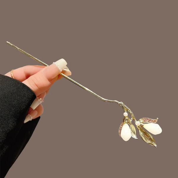 Handmade Plum Blossom Pearl Hair Clip for Women Floral Hair Gift Bohemian Print Alloy Hair Accessory Princess