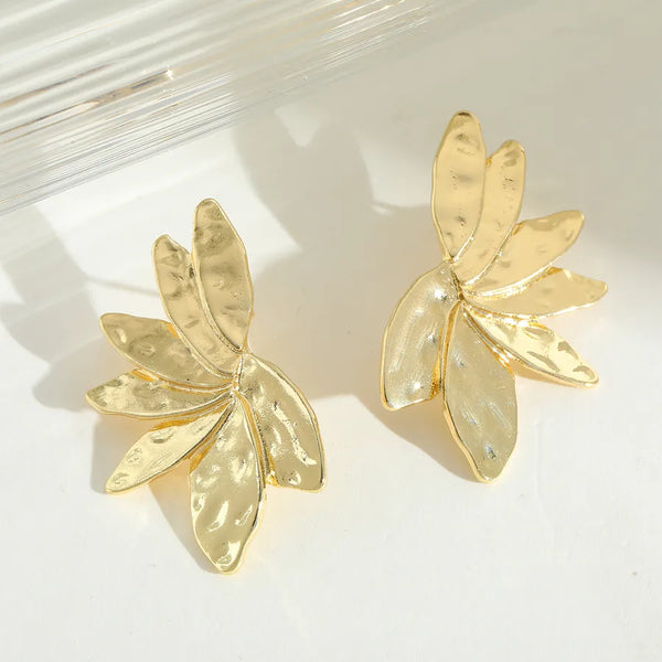1 Pair Elegant Retro Exaggerated Irregular Geometric Alloy 18K Gold Plated Ear Studs