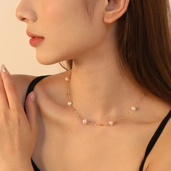 French Luxury Freshwater Pearl Necklace Elegant Design Chain Jewelry 18K Gold Stainless Steel Necklace For Women Geometric Pattern