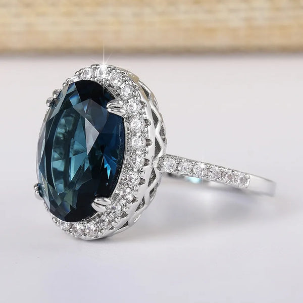 Geometric Copper Ring with Claw Setting and White K Water Plating, Featuring 0.03µm Thick Zircon Inlay
