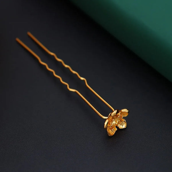 Retro Flowers Hair Sticks for Women in Golden Metal with Rhinestone Inlay