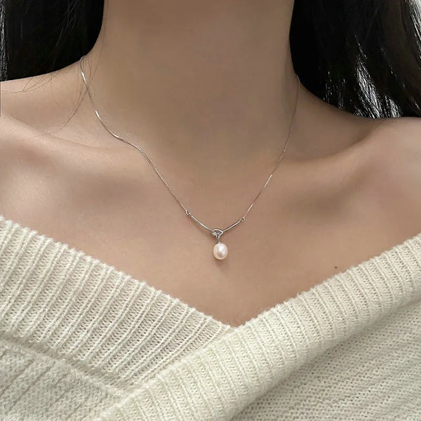 925 Sterling Silver Freshwater Pearl Geometric Pendant Necklace