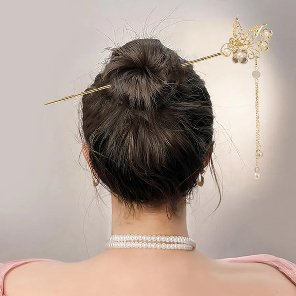Ethnic Style Flowers Hair Sticks for Women in Metal with Pearl Inlay, Perfect for Spring