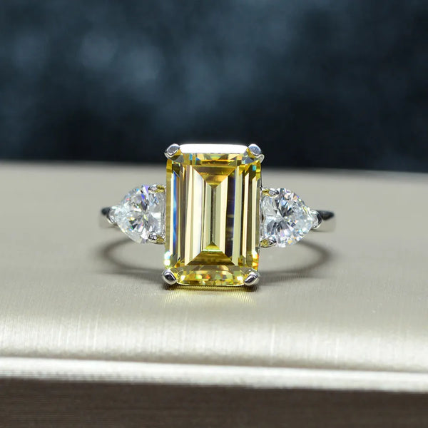 Simulated Gemstone Ring Emerald Cut 5 Carat 12*8 Niche Design Sugar Cube Diamond Ring 925 Sterling Silver High Carbon Diamond Platinum Plated Geometric