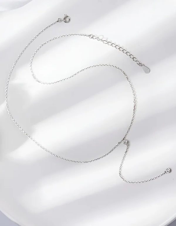 Round Pattern 925 Sterling Silver Necklace for Women with Zircon Inlay and Silver Plated Water Plating on Lockbone Chain