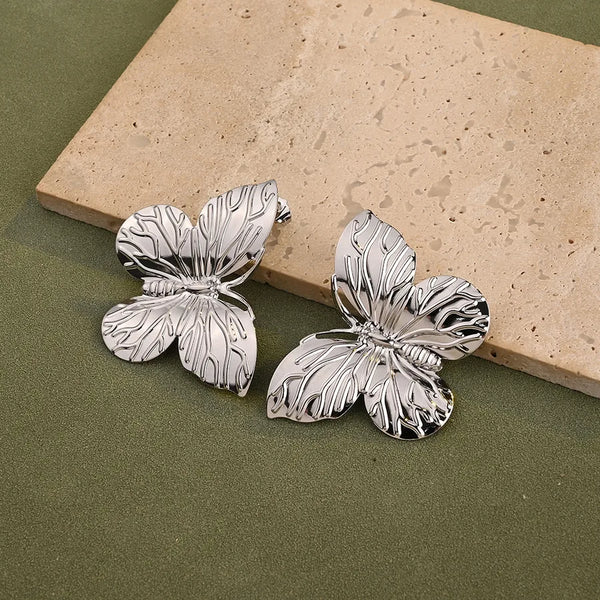 1 Pair/Package Casual Elegant Butterfly Polishing 201 Stainless Steel 18K Gold Plated Earrings
