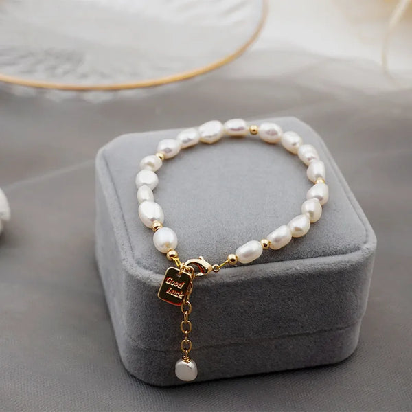 Artificial Freshwater Pearl Bracelet Pink Pearl Minimalist White and Pink Geometric Jewelry Suitable for Students and Dates