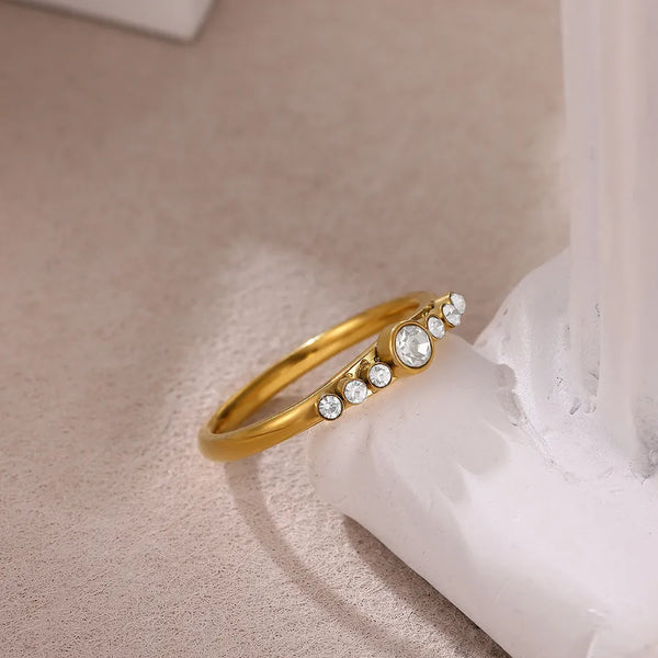 Round Zircon Arrangement Titanium Steel Ring Ladies Plated 18K Gold Geometric Jewelry