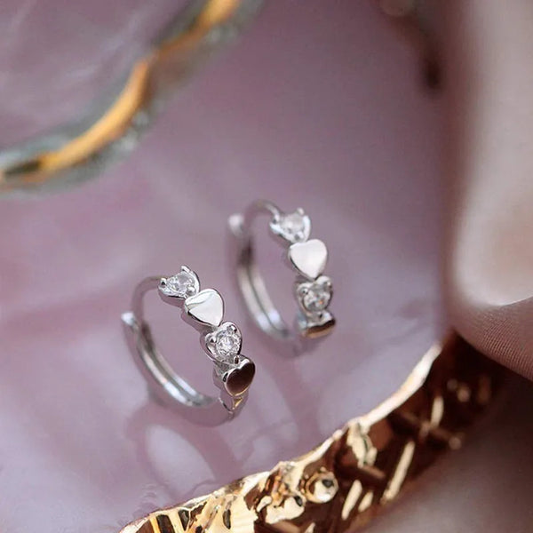 Fashionable S925 Silver Heart Shaped Diamond Embedded Ear Cuffs Geometric Patterned Jewelry For Birthday Parties And Festivals