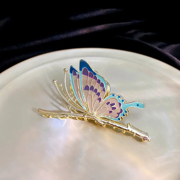 Sweet Butterfly Hairpin for Women Featuring Durable Metal Material, Stylish and Elegant Hair Accessory