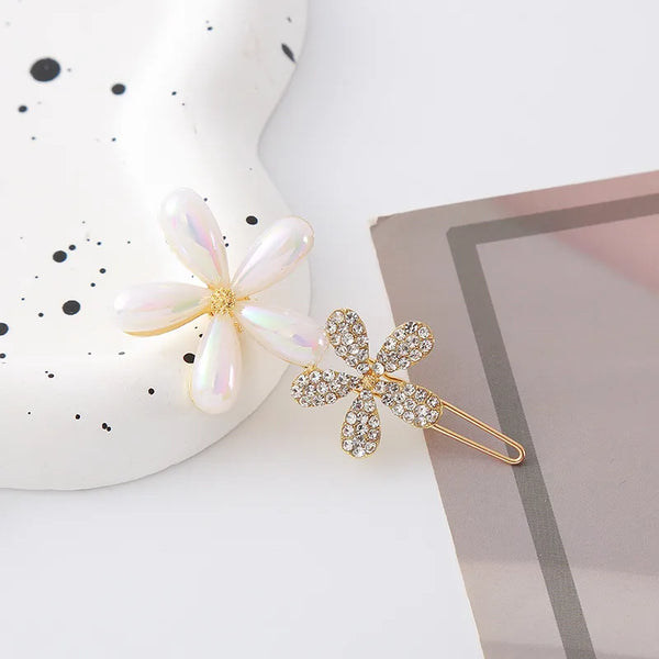 Elegant Cat's Eye Stone Butterfly Crystal Flower Hair Clip Unique Design Cute Frog Clip Zinc Alloy Simple Style Women's Accessory