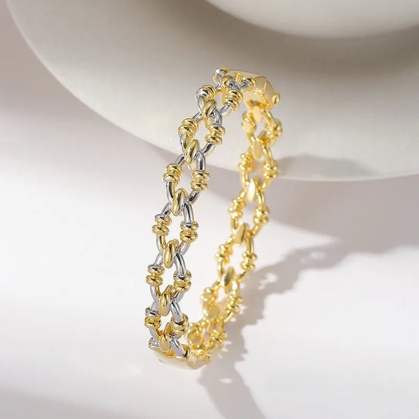 Trendy Dual-Color New Patterned Twisted Bracelet Neutral Fashion Accessory Lightweight Luxury Versatile Hand Jewelry