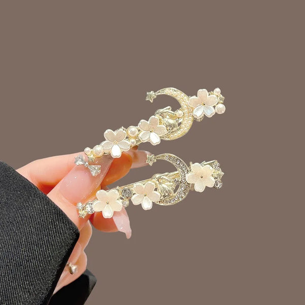 Pink Pearl Hair Clip for Women Moon Rabbit Design Side Duckbill Clip Floral Rose Alloy Hair Accessory