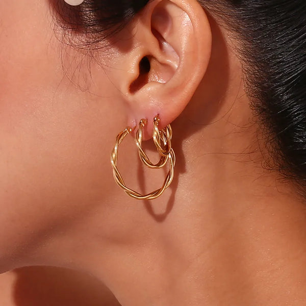 1 Pair Basic Simple Style Classic Style Solid Color Plating 304 Stainless Steel 18K Gold Plated Earrings